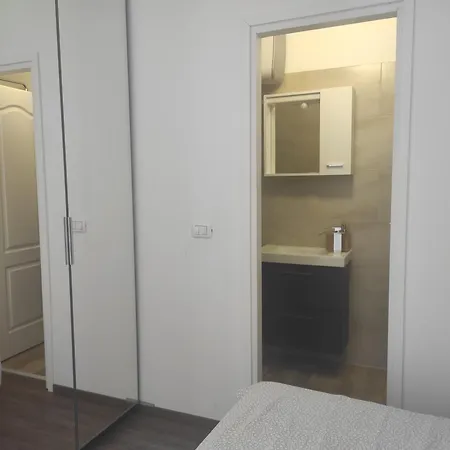 מלון Bedrooms With Extra Facilities Near Pula